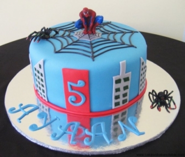 SPIDERMAN THEME CAKE