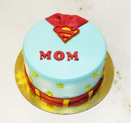 SUPER MOM