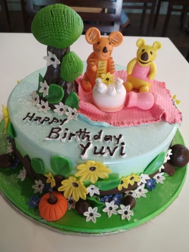 CARTOON JUNGLE CAKE