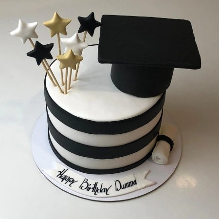 GRADUATION THEME CAKE 