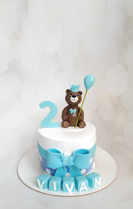 Teddy Birthday Cake