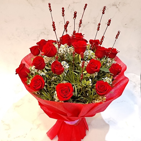 BOUQUET Of RED ROSES